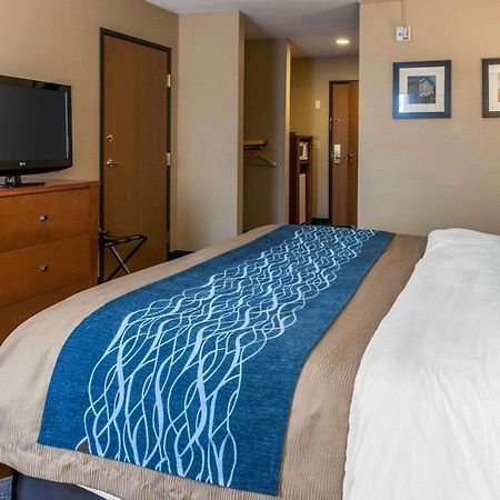 Comfort Inn & Suites Napoleon מראה חיצוני תמונה