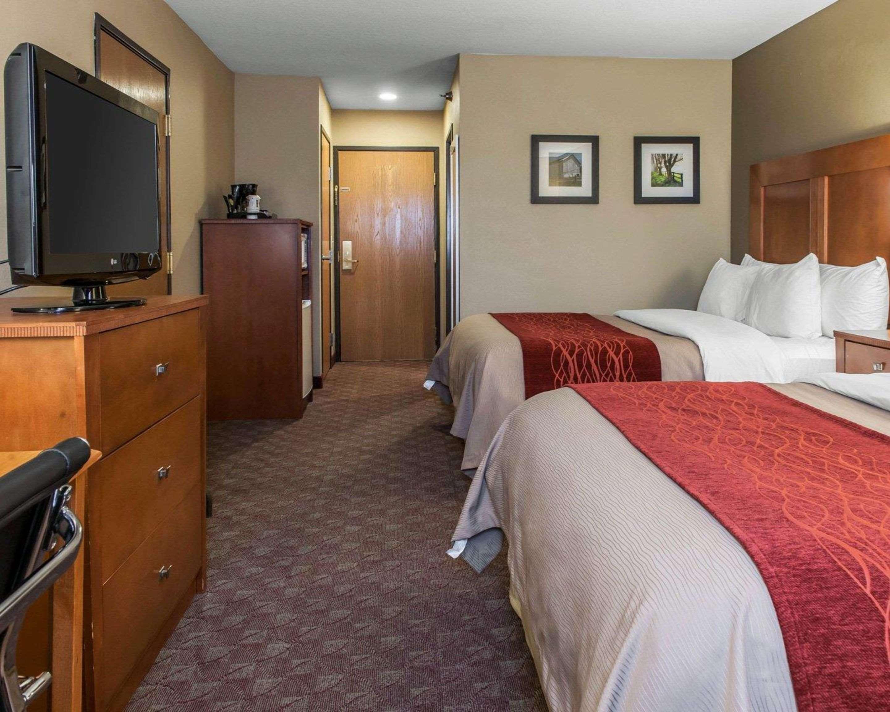 Comfort Inn & Suites Napoleon מראה חיצוני תמונה