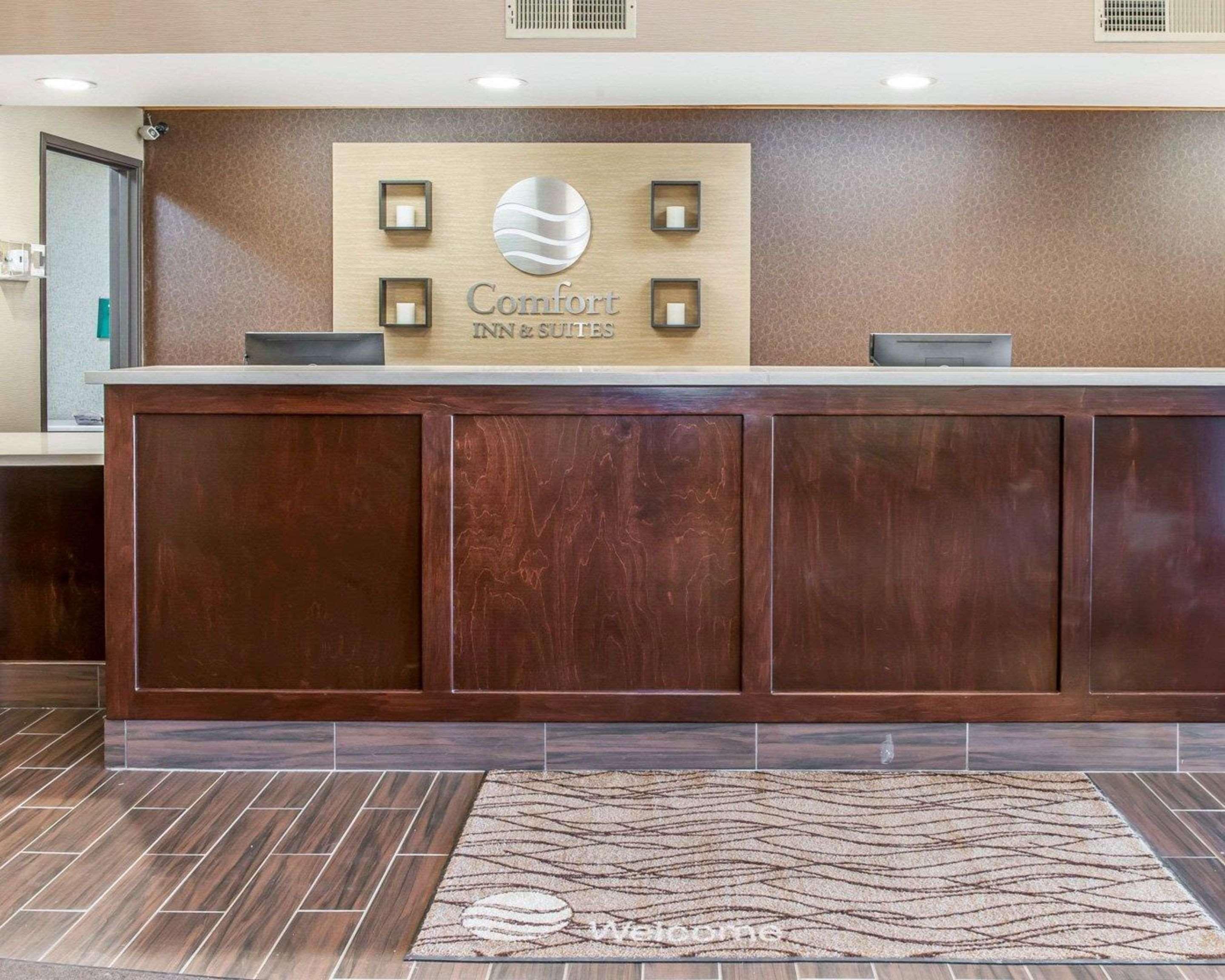 Comfort Inn & Suites Napoleon מראה חיצוני תמונה