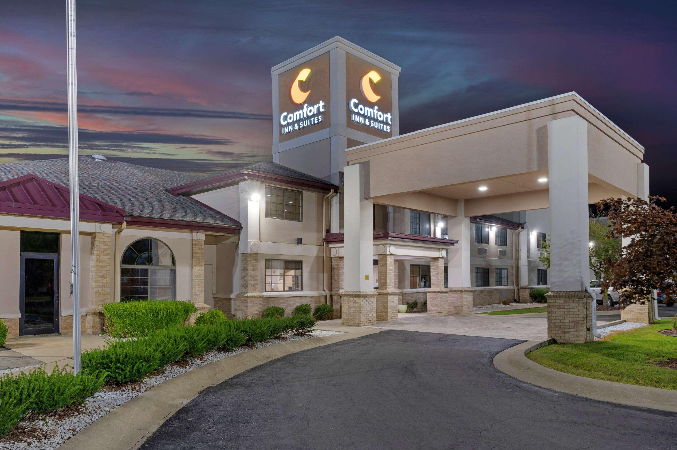 Comfort Inn & Suites Napoleon מראה חיצוני תמונה
