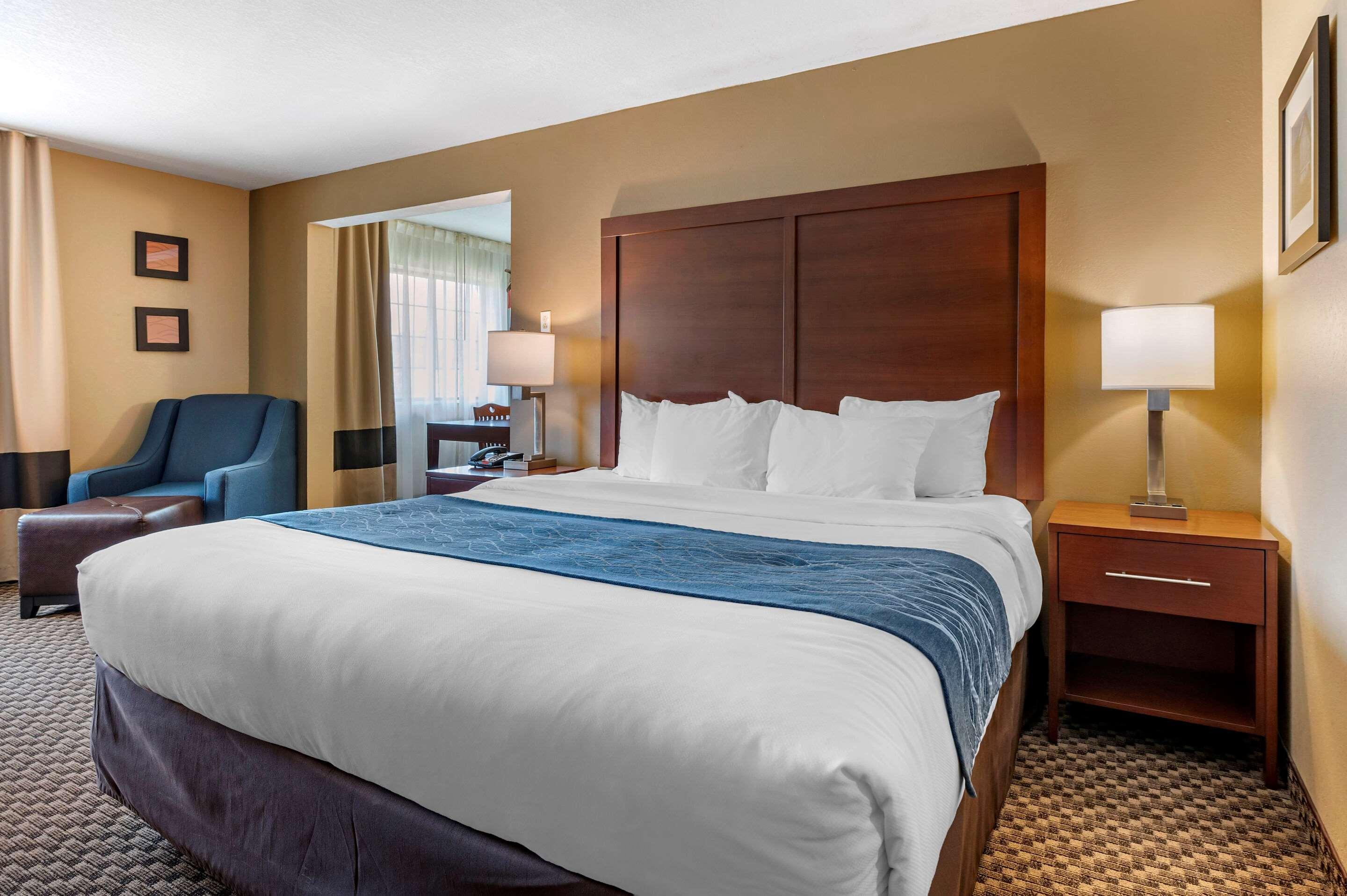 Comfort Inn & Suites Napoleon מראה חיצוני תמונה