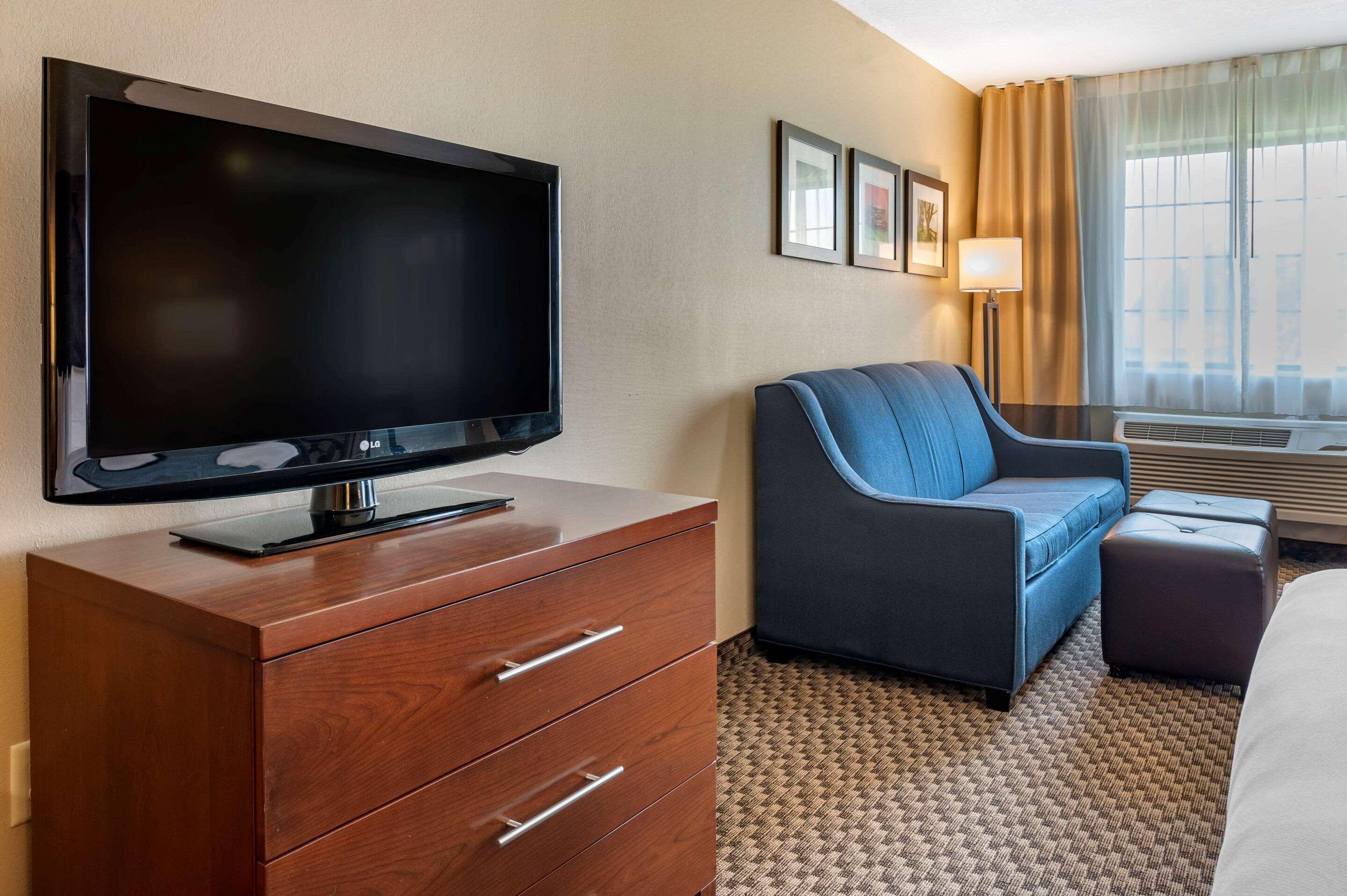 Comfort Inn & Suites Napoleon מראה חיצוני תמונה