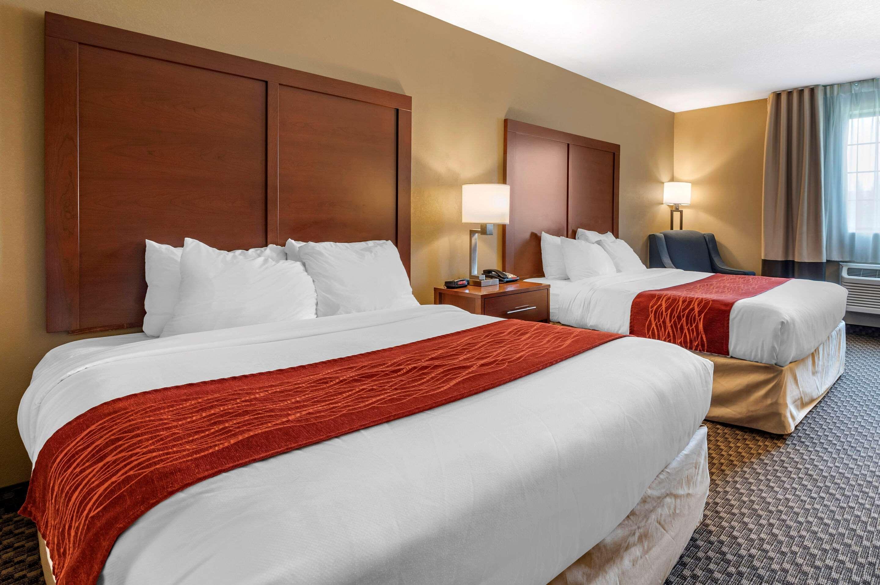 Comfort Inn & Suites Napoleon מראה חיצוני תמונה