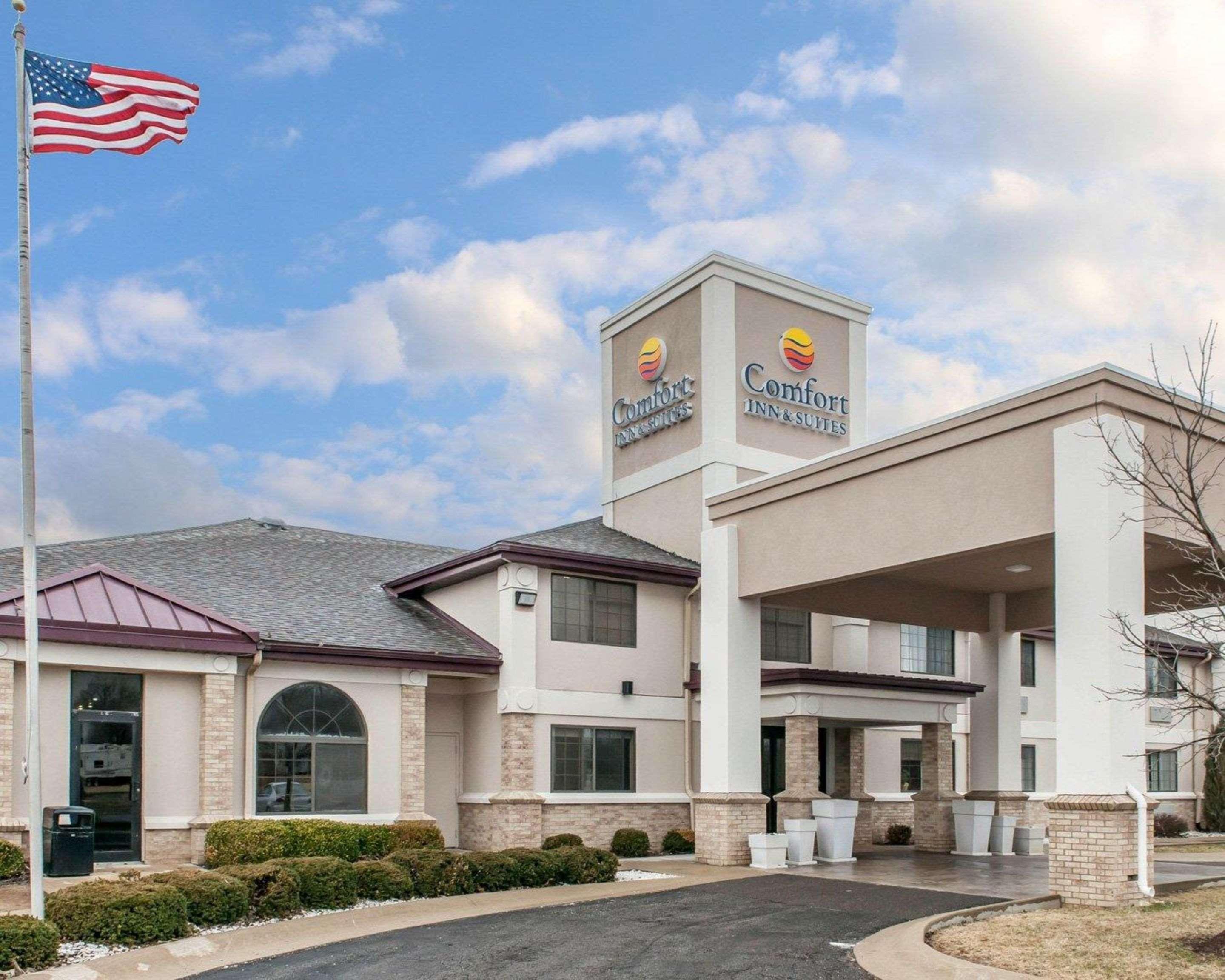 Comfort Inn & Suites Napoleon מראה חיצוני תמונה
