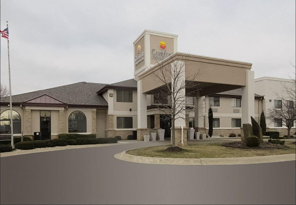 Comfort Inn & Suites Napoleon מראה חיצוני תמונה